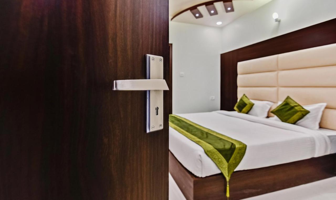 Hotel Treebo Resto- Near Lucknow Railway Station Zewnętrze zdjęcie