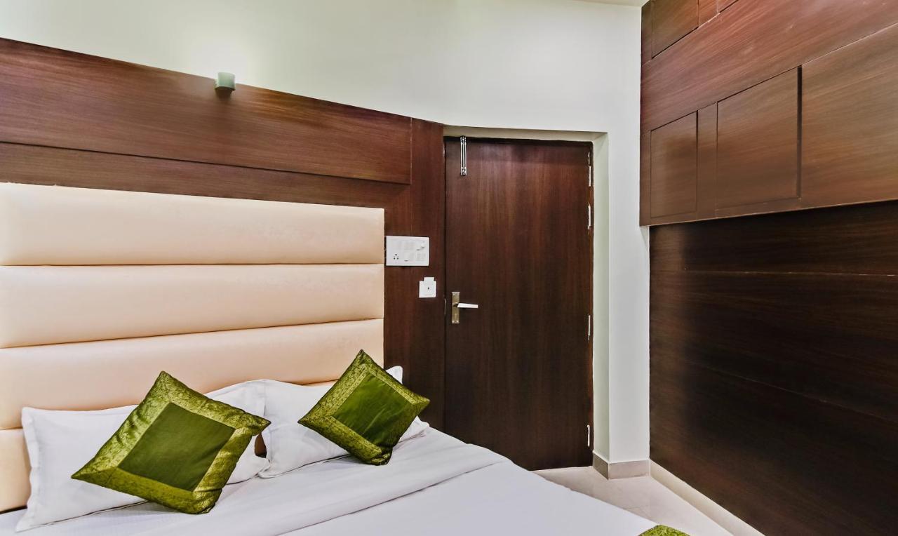 Hotel Treebo Resto- Near Lucknow Railway Station Zewnętrze zdjęcie