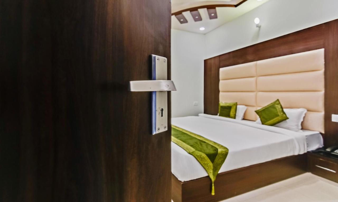 Hotel Treebo Resto- Near Lucknow Railway Station Zewnętrze zdjęcie