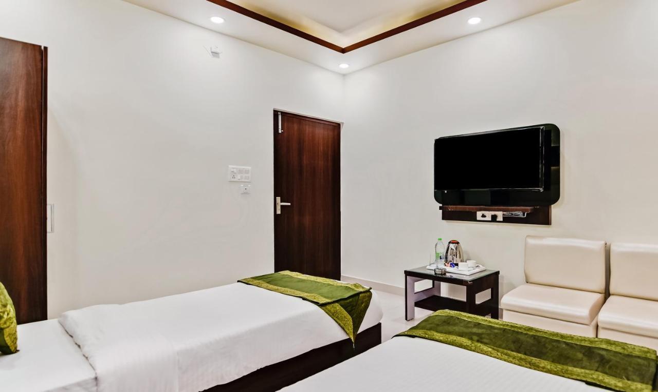 Hotel Treebo Resto- Near Lucknow Railway Station Zewnętrze zdjęcie