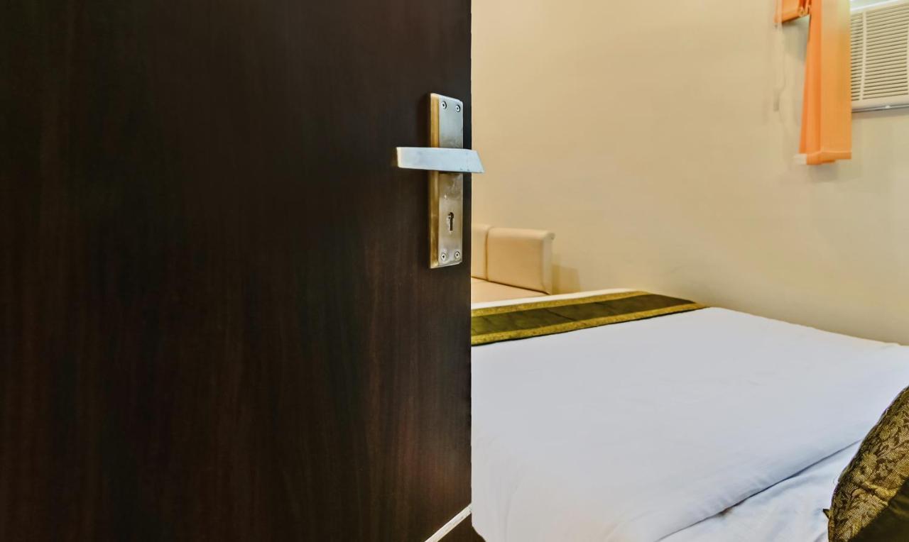 Hotel Treebo Resto- Near Lucknow Railway Station Zewnętrze zdjęcie